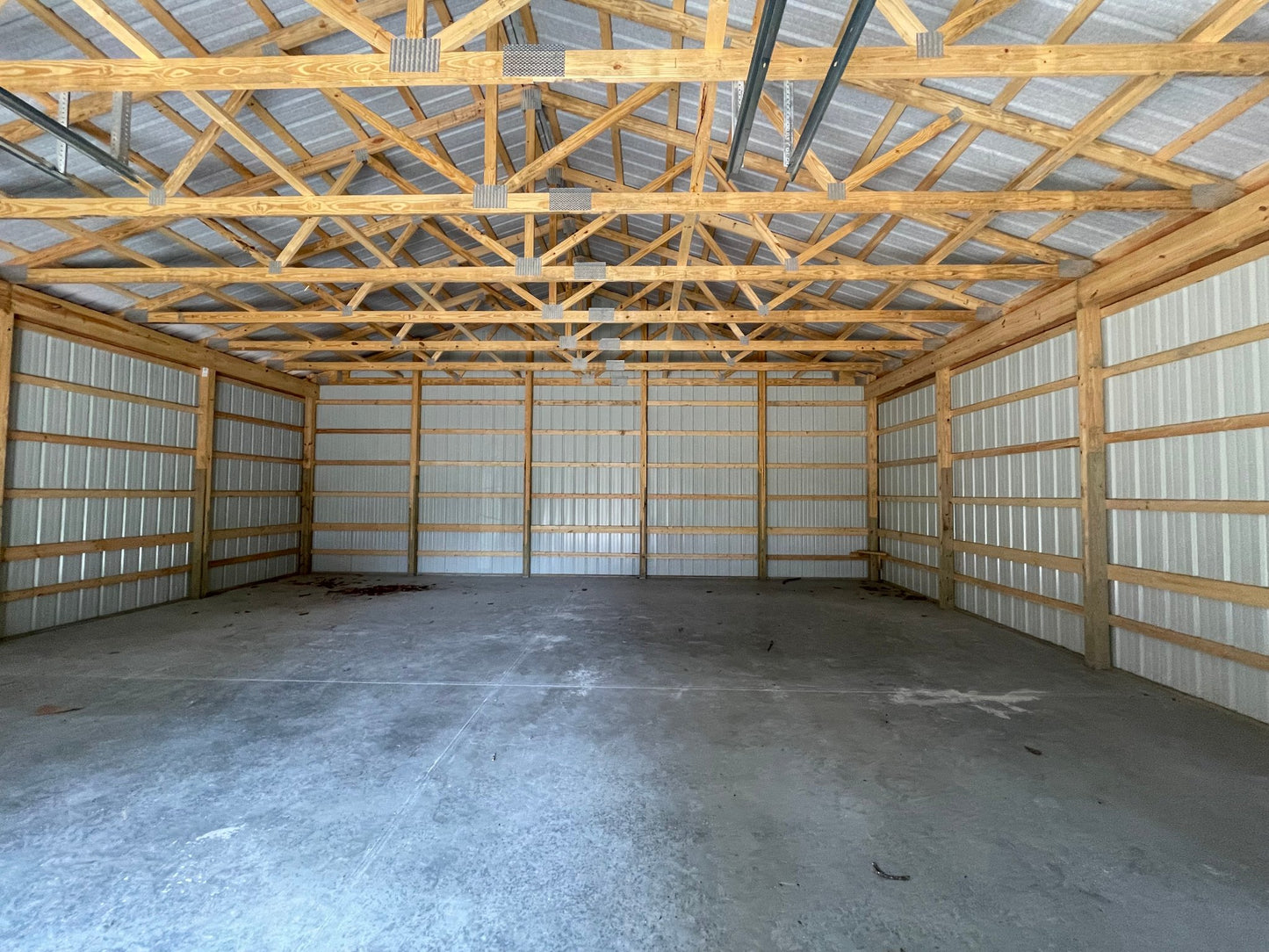 36x36 Pole Barn w/ lean to - call for pricing