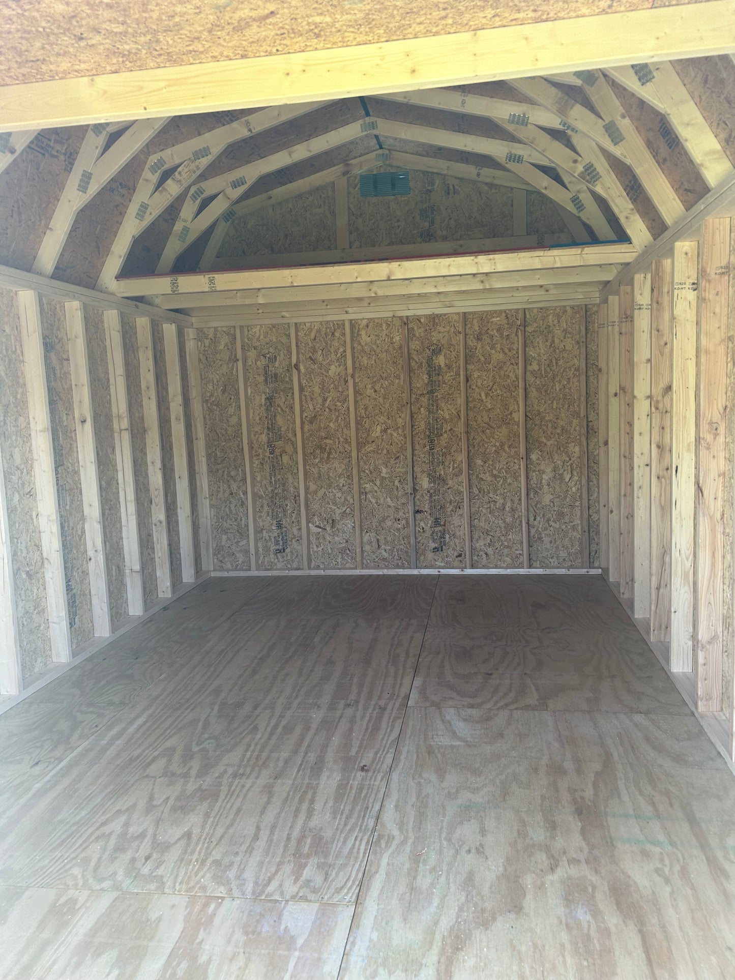 10x16 Lofted Barn C10248