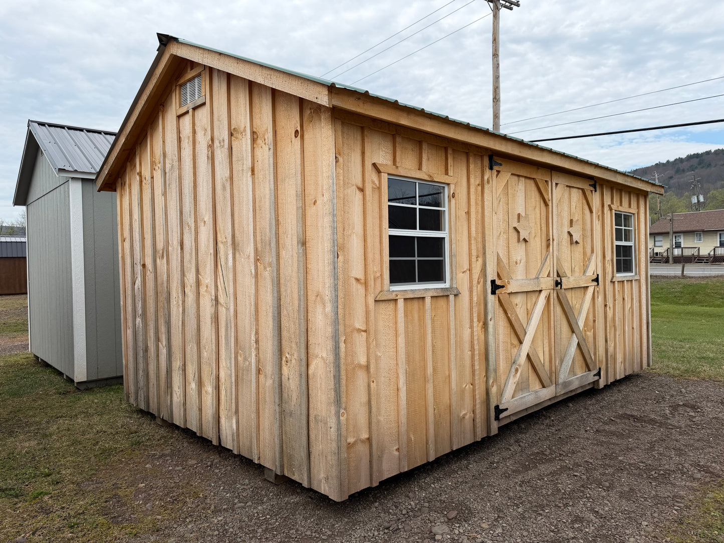10x16 Board & Batten 1559